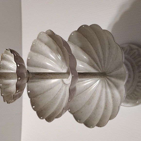 3-Tiered Cream Metal Jewelry Holder - Picture 3 of 6